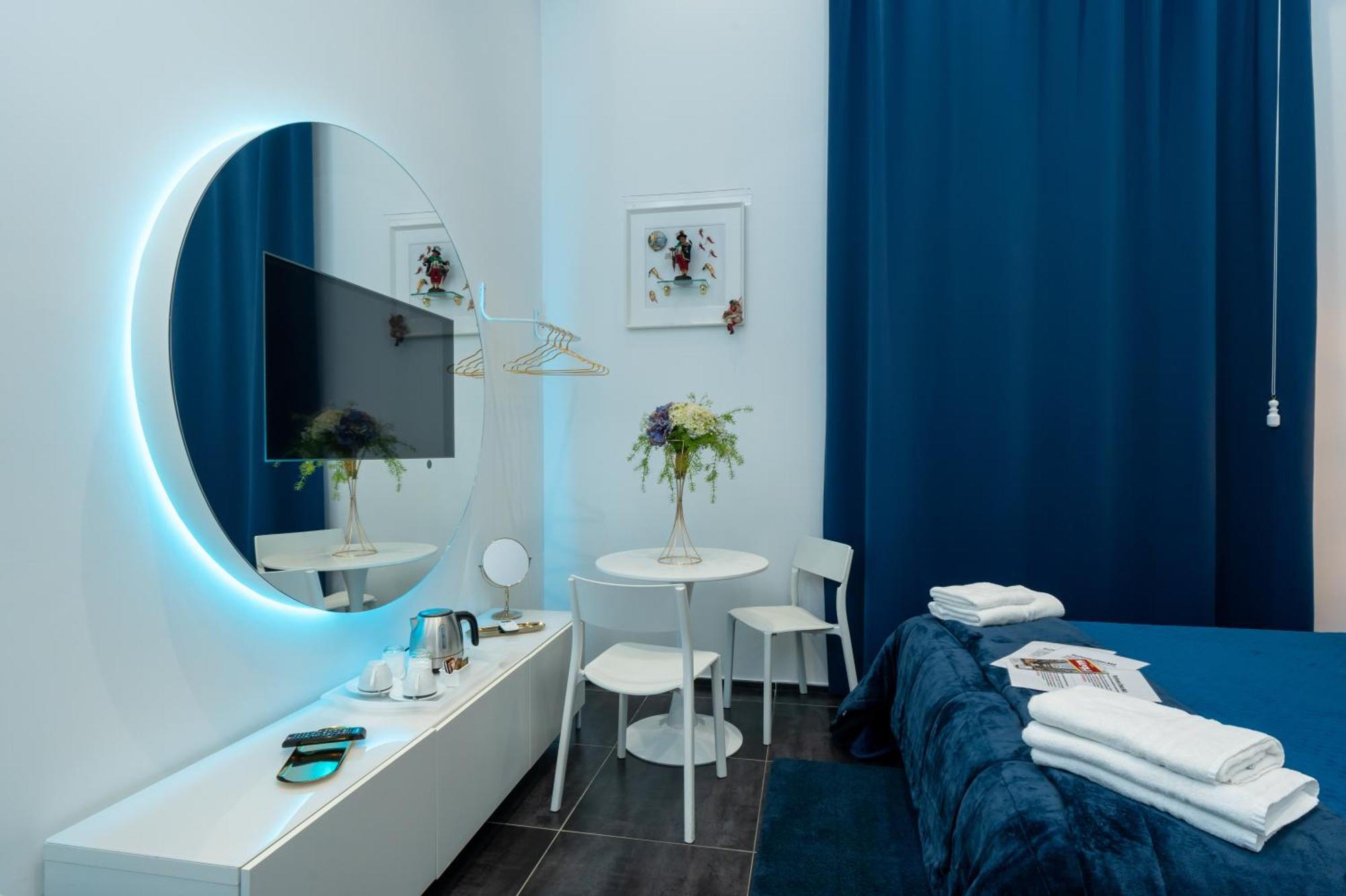 Skyhouse Chiaia Bed & Breakfast Napoli Exterior foto