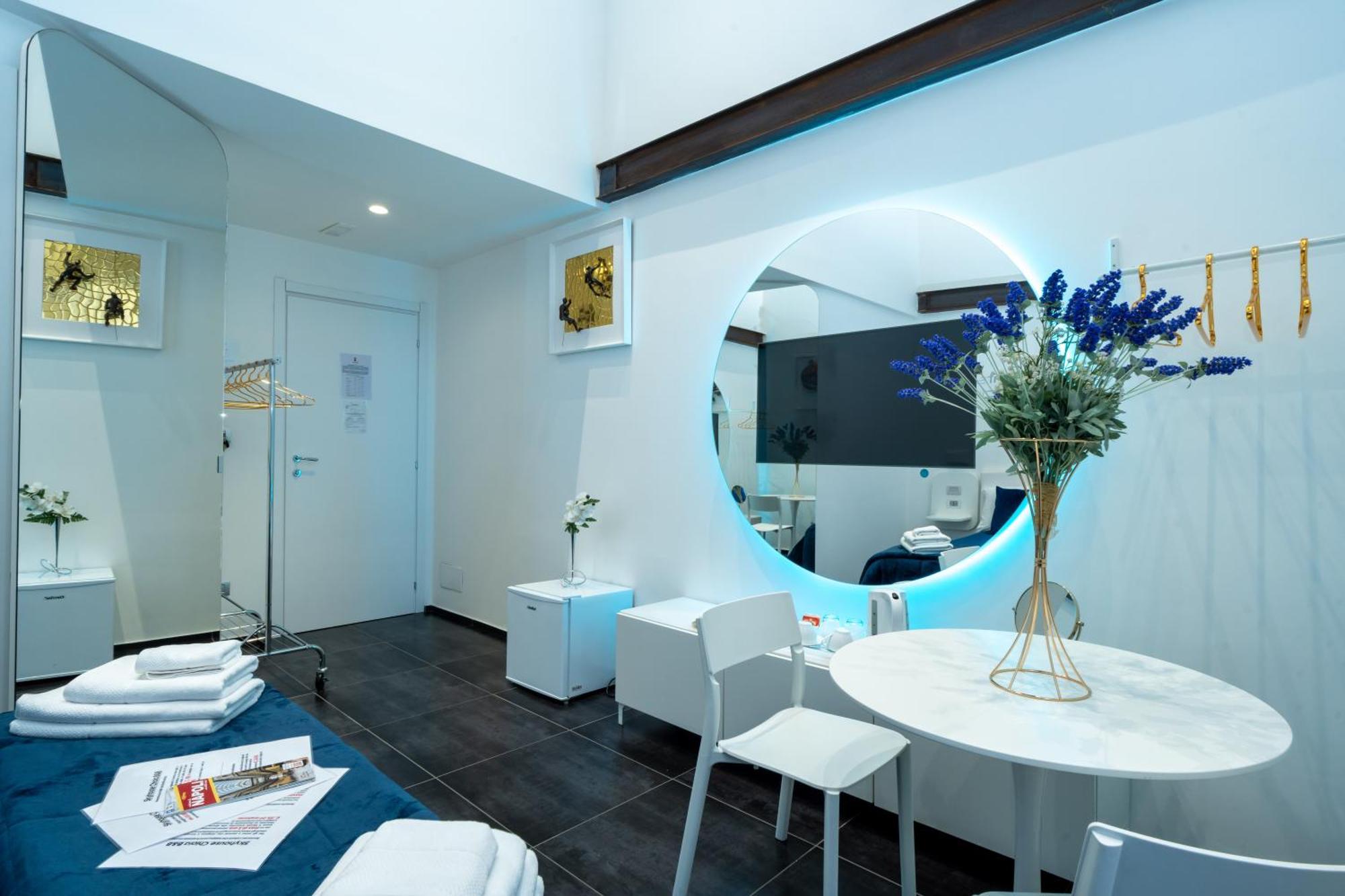 Skyhouse Chiaia Bed & Breakfast Napoli Exterior foto