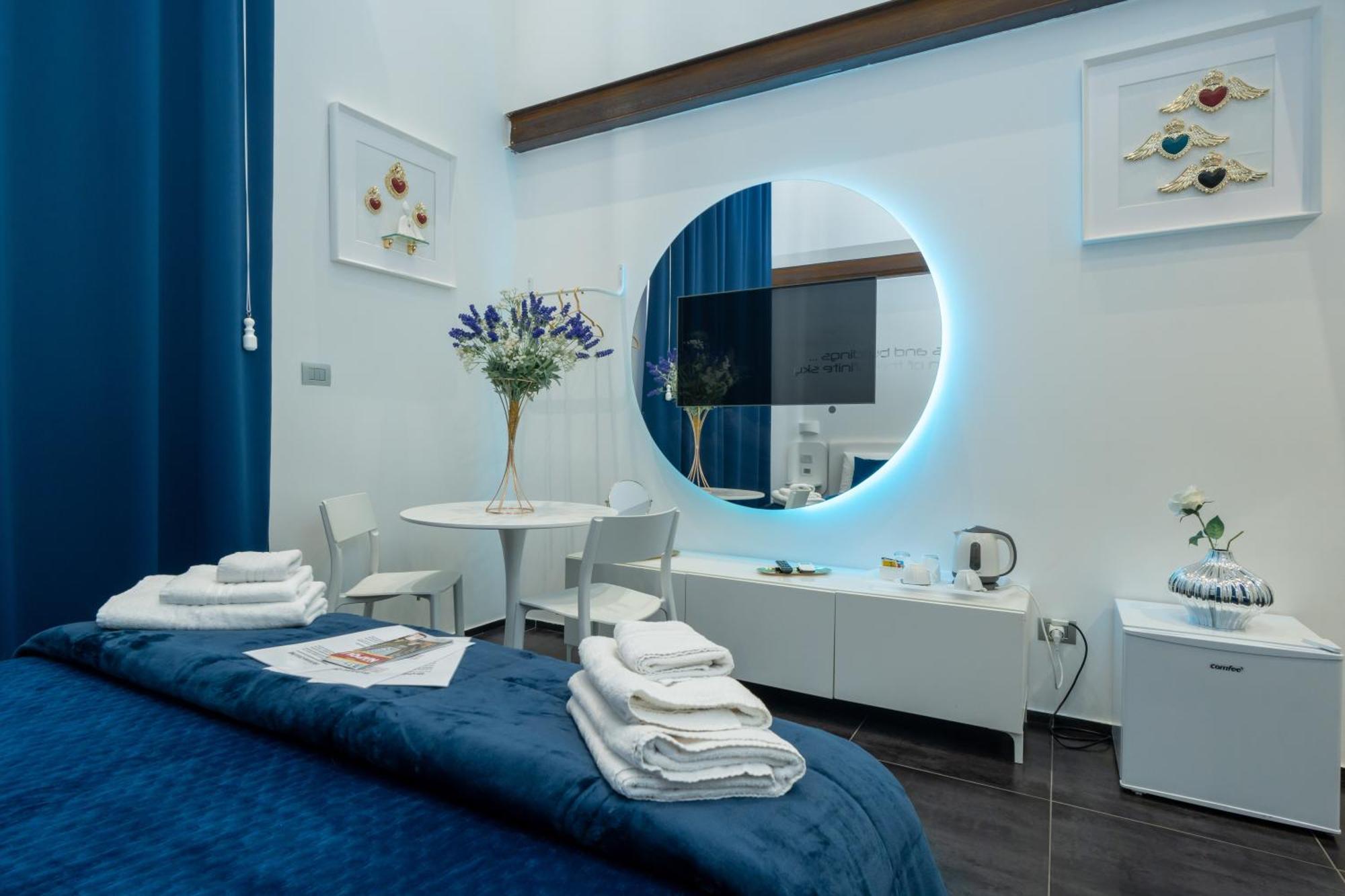 Skyhouse Chiaia Bed & Breakfast Napoli Exterior foto