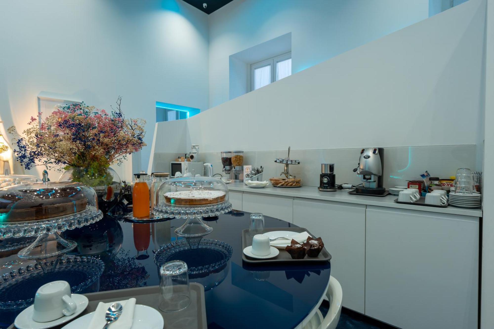 Skyhouse Chiaia Bed & Breakfast Napoli Exterior foto