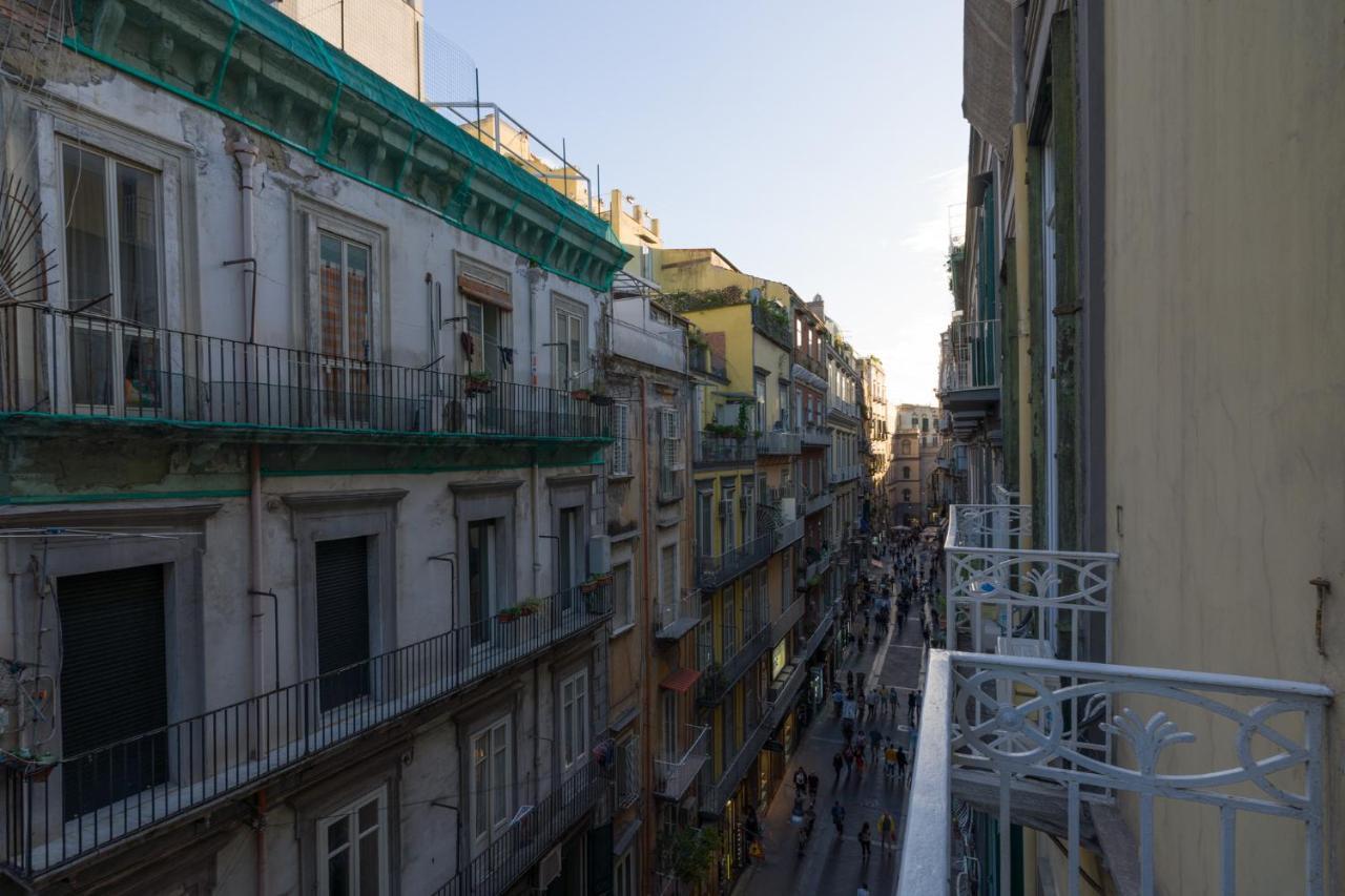 Skyhouse Chiaia Bed & Breakfast Napoli Exterior foto